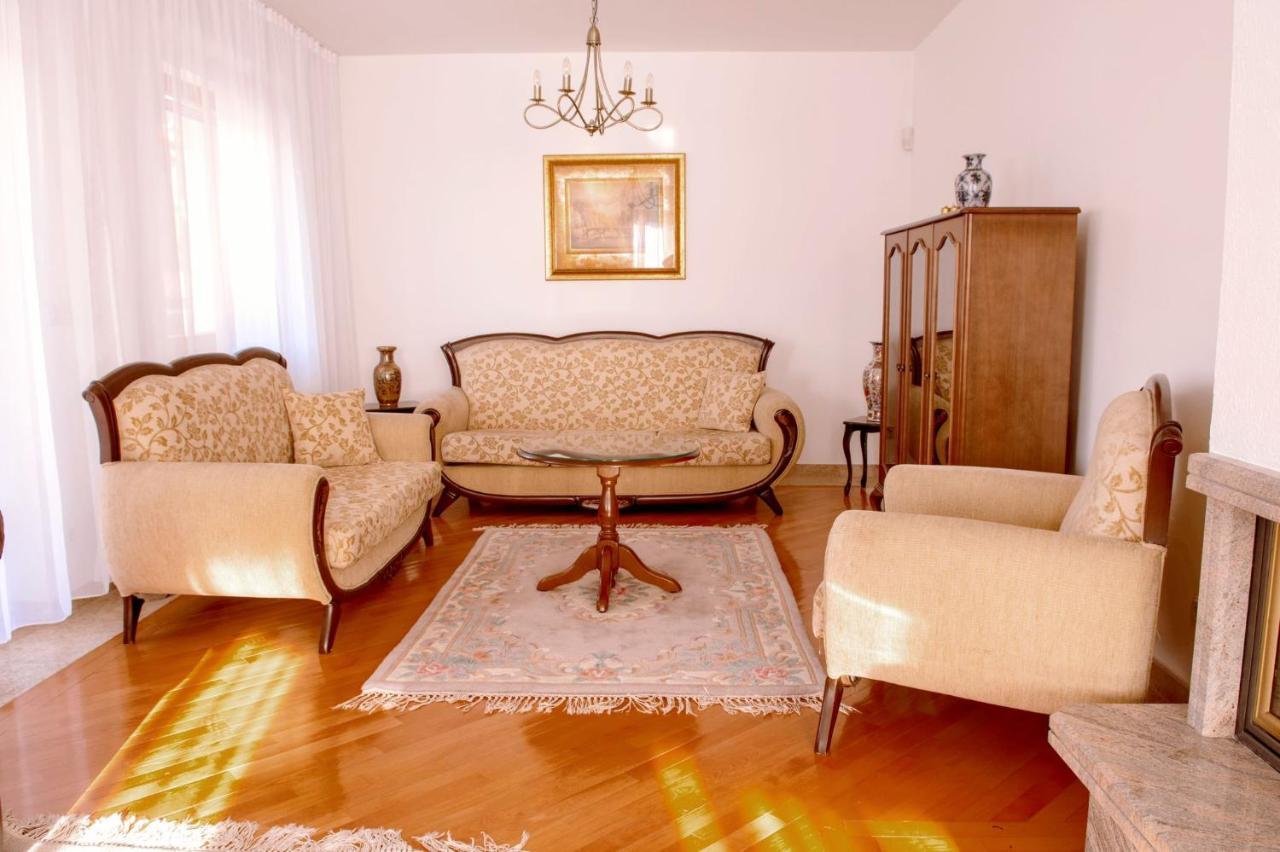 サラエヴォBeautiful Duplex In Heart Of Old Town - Free Parkingアパートメント エクステリア 写真