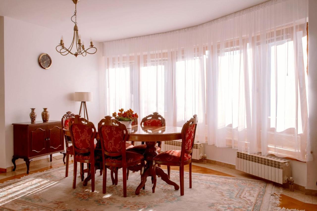 サラエヴォBeautiful Duplex In Heart Of Old Town - Free Parkingアパートメント エクステリア 写真