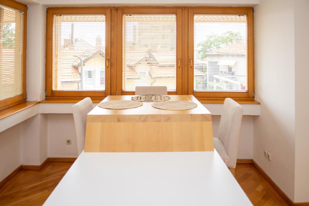 サラエヴォBeautiful Duplex In Heart Of Old Town - Free Parkingアパートメント エクステリア 写真